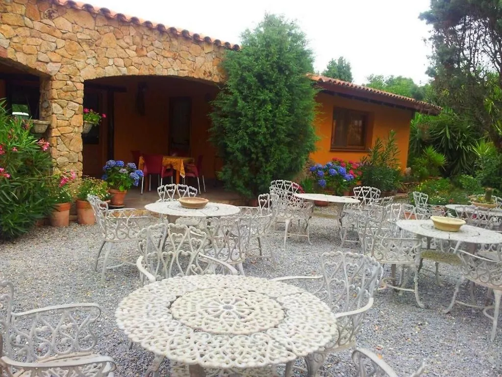 Agriturismo Rocce Bianche - Porticato Arbus 0*,  Italien
