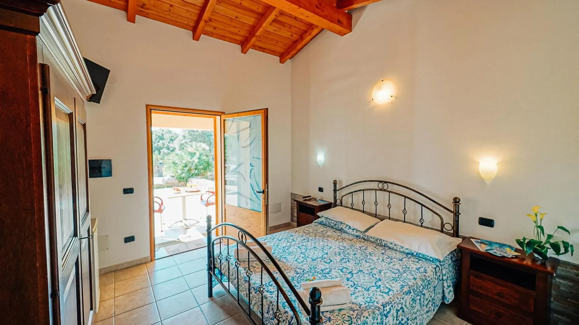 Agriturismo Rocce Bianche - Porticato Arbus 0*,